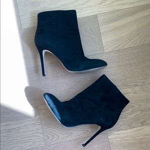 Ankle Zip-Up Booties